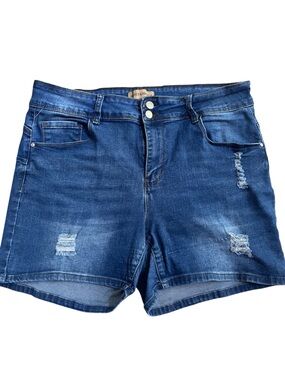 Honey & Bristle Blue Denim Stretchy shorts size 18